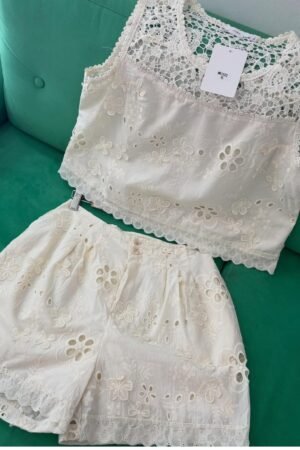 Conjunto de Dos Piezas en Broderie